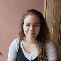 Leonie Vaanholt Email