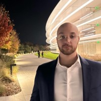 Apple Employee Andrew McKnight's profile photo