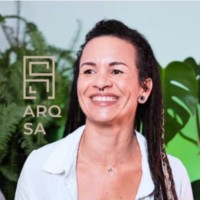 Claudia Sá Email