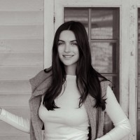 Bellamy Novogratz Email & Phone Number