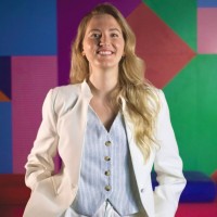 Layer Up Employee Leticia Previatti's profile photo