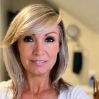 Gold Hinge Employee Teresa Rooney's profile photo