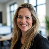 Laura Edge Email & Phone Number