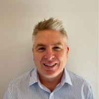 Tierarzt Plus Partner Employee James Dickens's profile photo