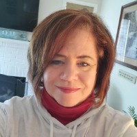 Yvonne Breen Email & Phone Number