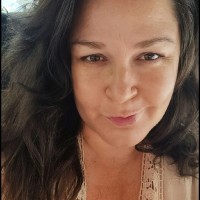 August Employee Zoe Warne's profile photo