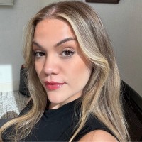 Giovana de Pierre Email & Phone Number