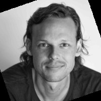 Email e telefono di Nicholas McClintock