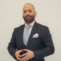 E-mail e número de telefone de Alex Perez