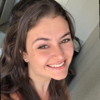 Beyond Academy Employee Letícia Vancin's profile photo