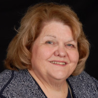 Paula Briedis Email