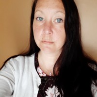Anna-Corinne Saich Email