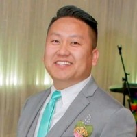 Chi Vang Email
