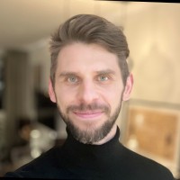 Daniel Haňka Email