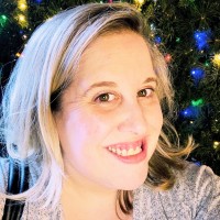 Erin Lyons Email & Phone Number