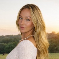 Gold Hinge Employee Sara Guzman's profile photo