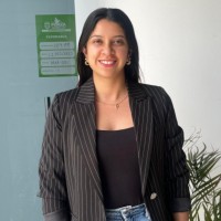 Paola Patiño Email
