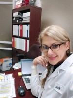 Cookie It Up Employee Nakisa Pourasghari's profile photo