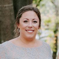 Matt Manning Surfaces Employee Natalie Grist's profile photo