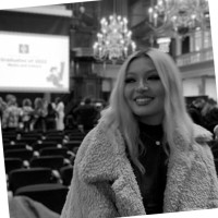 LAB111 Employee Nadia Zhai's profile photo