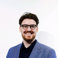 Maximilian Kühn Email