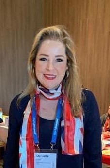 Danielle Lopes Email