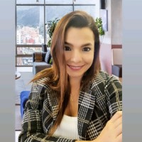 Viviana Giraldo Email