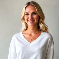 Daniela K. Email