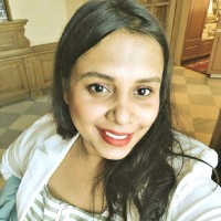 Komal Tiwari Email
