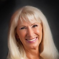 HeadQuarters Employee Carolyn Marks's profile photo
