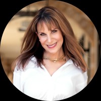 Jennifer Graff