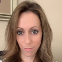 Lyndsie Davis Email & Phone Number