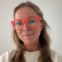 Alexandra Marrs Email & Phone Number