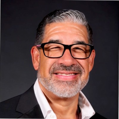 Roberto Gomez Jr. Email & Phone Number