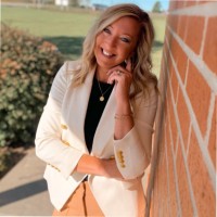Superior Bowen Employee Jeny Erickson's profile photo
