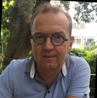 Ralf Schneiderat Email