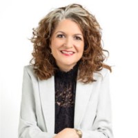 Elizabeth Ricci Email & Phone Number