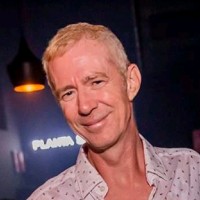 Simon Burgess Email