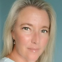 Jennifer Holt Email & Phone Number