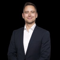 LAZZAWEB Employee Victor Lind's profile photo