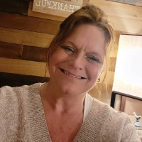 SJF Material Handling Inc. Employee Jen Johnson's profile photo