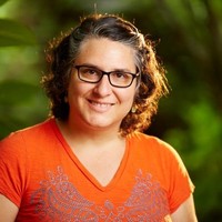 Leah Gonzalez Email & Phone Number