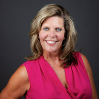 Robertson Lowstuter, Inc. Employee Holly Bates's profile photo