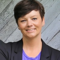 CorporateGift.com Employee Julie Gray's profile photo