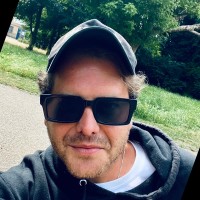 ICONOCLAST FILMS Employee Guy Rolfe's profile photo