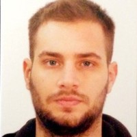 Manos Xypolias Email