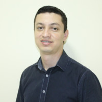 Laerte Mariano Email