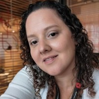 Bruna Pauleto Email