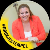 Daphne van Nieuwenhuizen Email