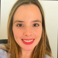 Daniela Montt Valbuena Email